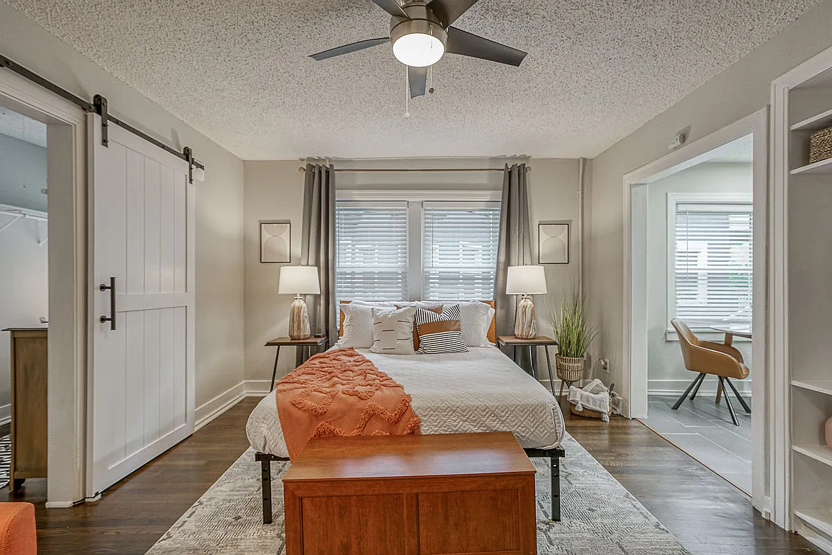 The Flats — Photo 2