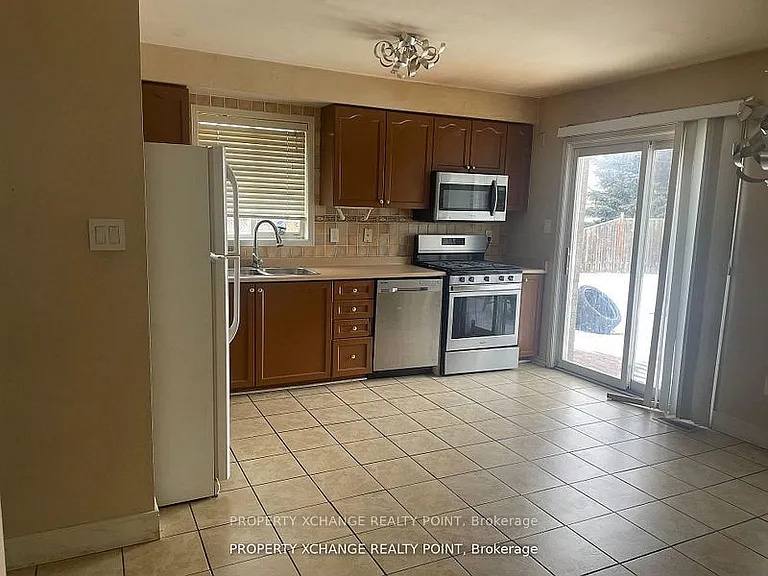 78 Wilmont Ct — Photo 4