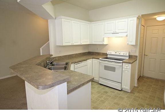 4th image of 2734 NW 105th Dr