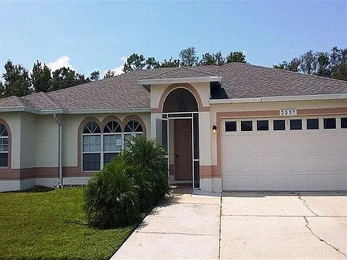 2538 Jasmine Trace Dr Photo 1