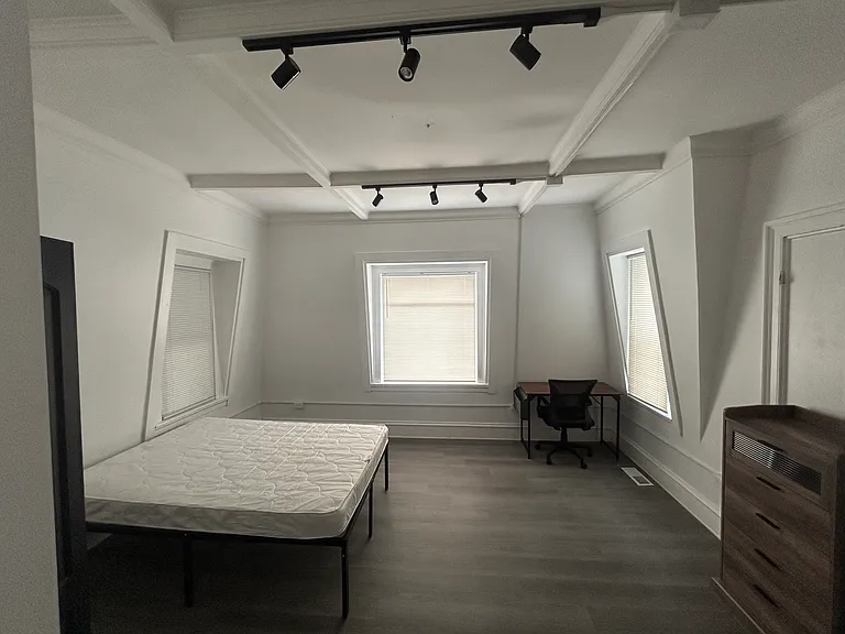 94 Walnut St #2 — Photo 5
