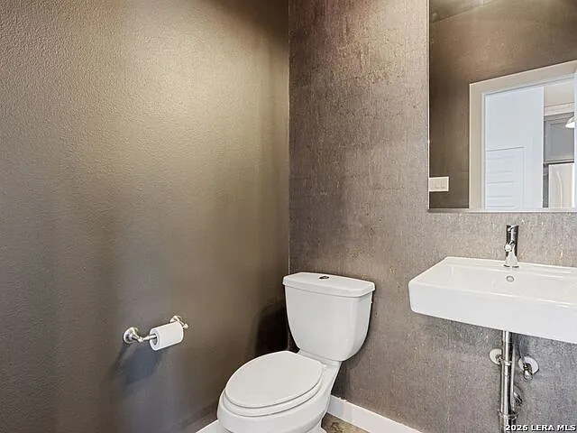 1114 N Olive St — Photo 19
