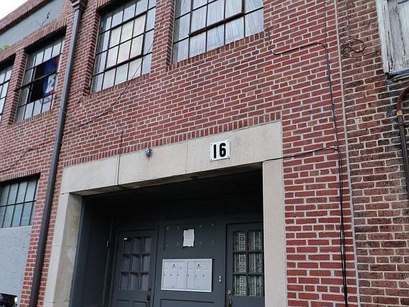 2nd image of 14-16 Harvey St #2E