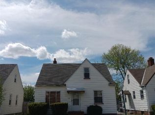 5178 Arch St, Maple Heights, OH 44137