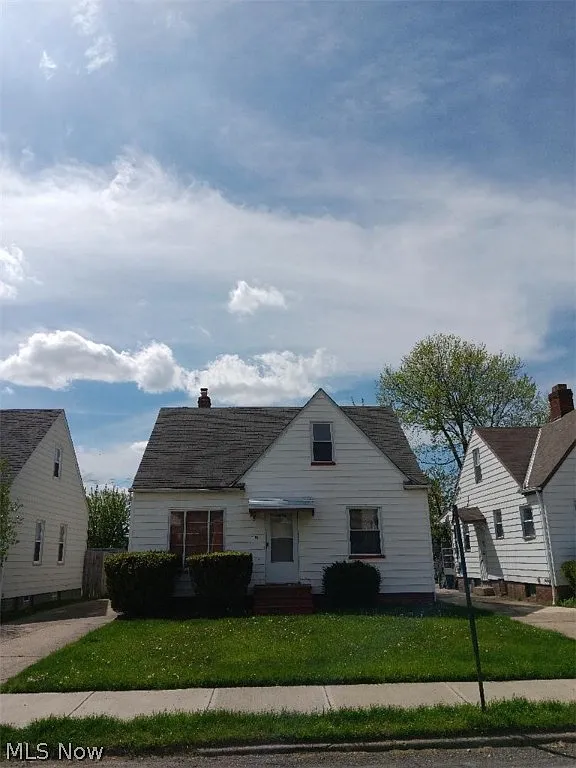 5178 Arch St photo 1