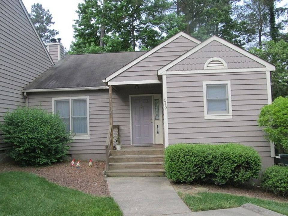 1st image of 519 Woodwinds Dr