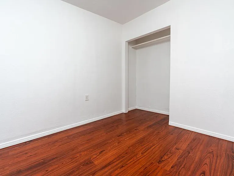 1568 Primera St #B — Photo 6