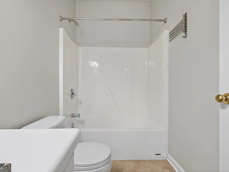28 Stonehenge Ct — Photo 26