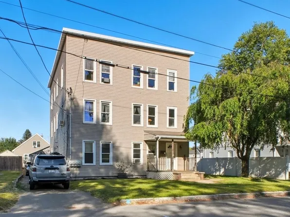 158 Narragansett Blvd, Chicopee, MA 01013