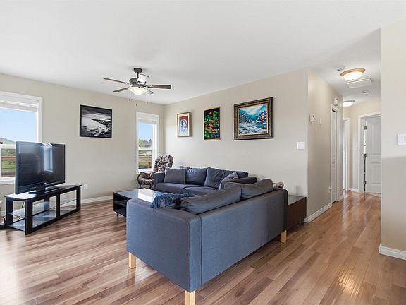 5th image of 4604 62nd Ave