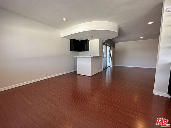 4th image of 4445 Cartwright Ave APT 315