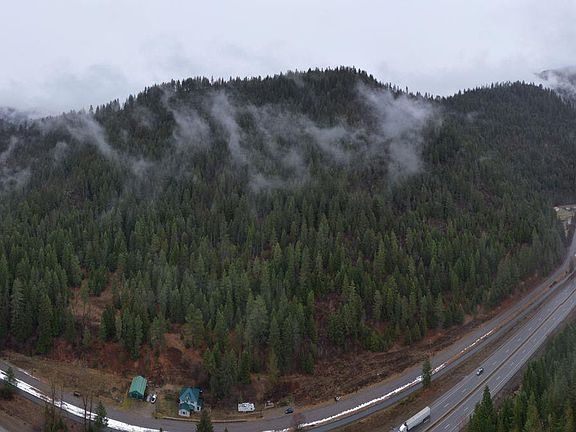 2nd image of 62713 Benthams Rd