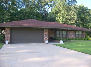 2029 Rosewood Ln, Fordyce, AR 71742