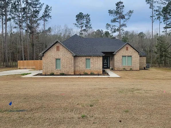 154 Reserve Dr, Nacogdoches, TX 75965
