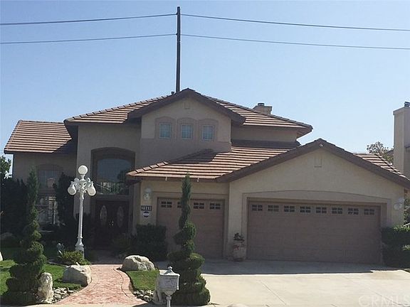 2nd image of 2989 Vera Cruz