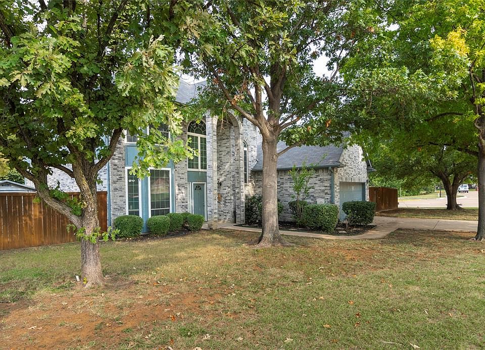 1st image of 2222 Wren Ln
