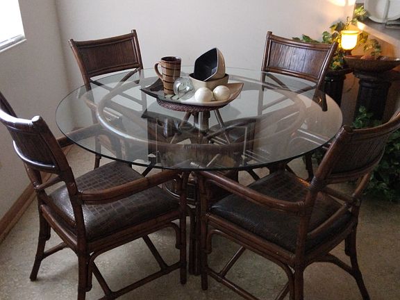 5th image of 4523 Prescott Ave #17