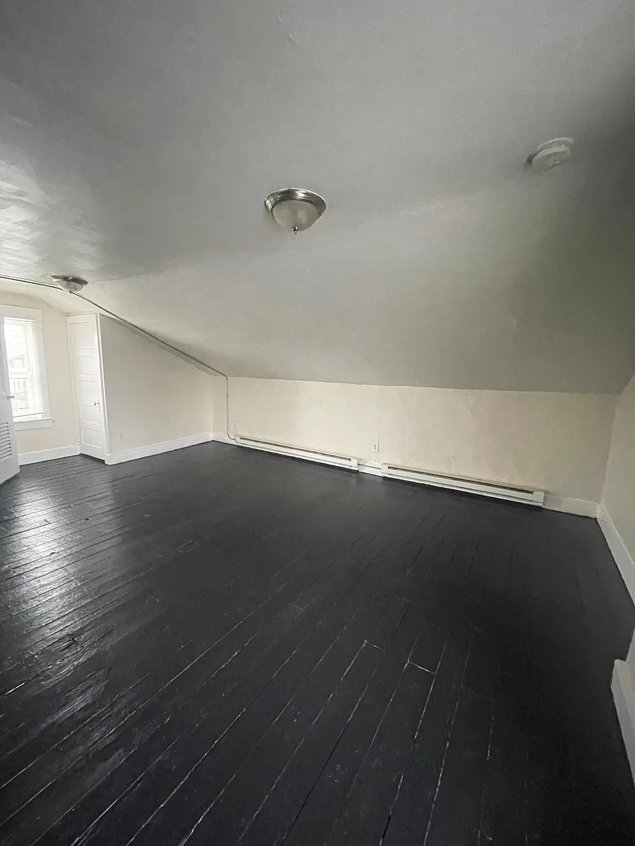 Building Photo - 1132 Banklick St #5