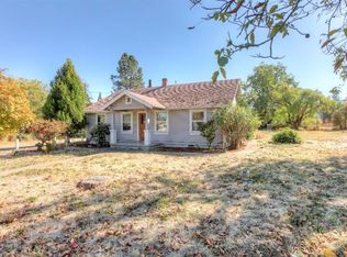 630 N 5th St, Jacksonville, OR