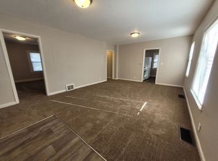 3927 8th Pl, Des Moines, IA 50313