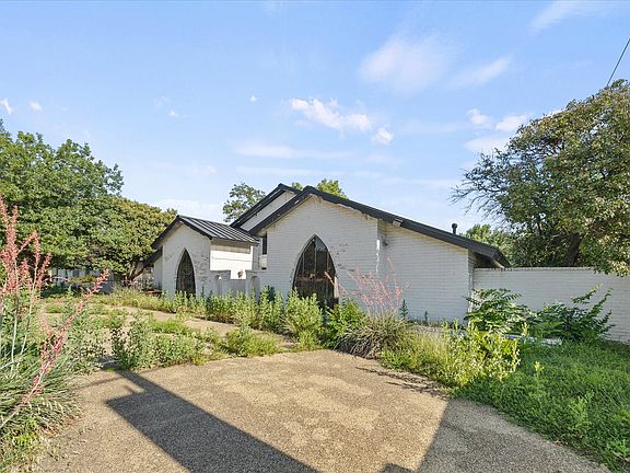 2nd image of 11102 Ferndale Rd