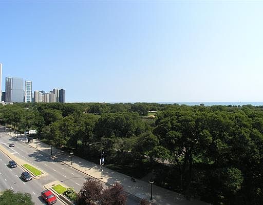 5th image of 888 S Michigan Ave Unit 700