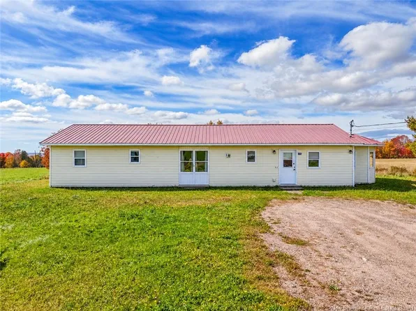90 Frog Lake Rd, Manners Sutton, NB E6K 2C6