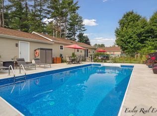 79 South St, Cedar Springs, MI 49319