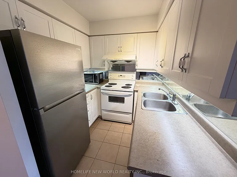 3 Rean Dr #1805 — Photo 4