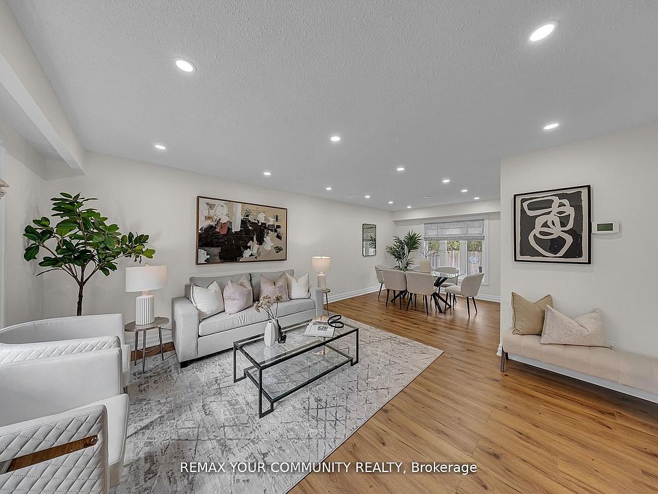 1st image of 22 Madelaine Cres