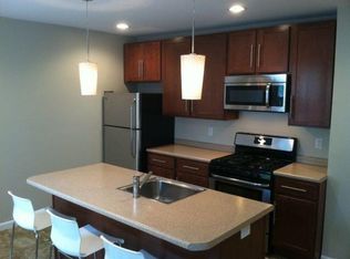 261 Stackpole St APT 1, Lowell, MA 01852