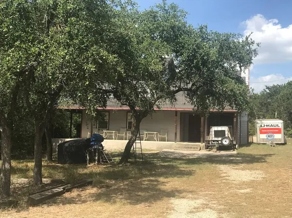 970 County Road 243, Hondo, TX 78861