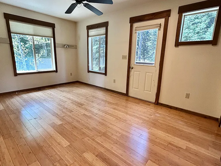 1581 Mile High Dr — Photo 4