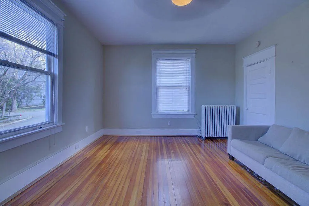 2 bed, $1,325 — Photo 3