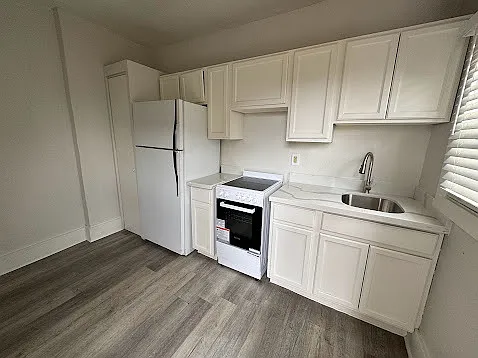 136 N 11th Ave #3 — Photo 2