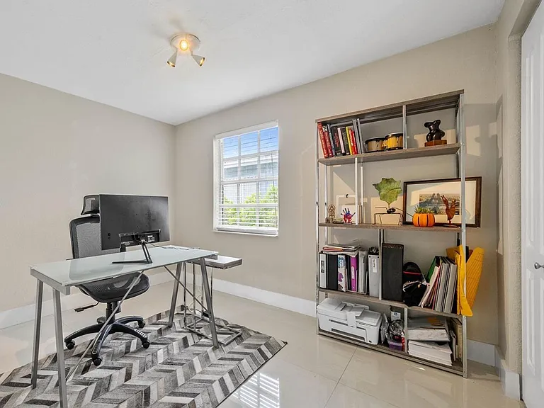 4455 SW 10th St #SFH — Photo 12