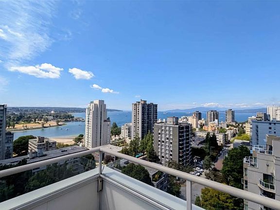 3rd image of 1250 Burnaby St #1104