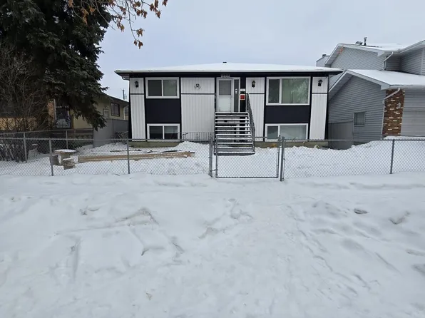 11927 85th St NW, Edmonton, AB T5B 3G2