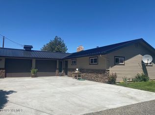 2121 S Wenas Rd, Selah, WA 98942