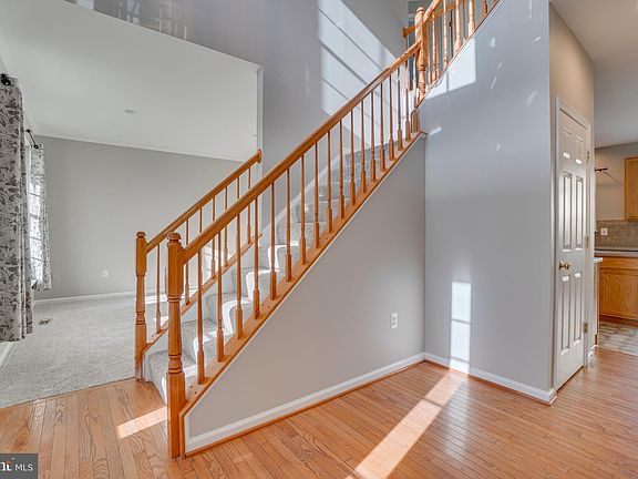 4th image of 1315 Greenfield Ct