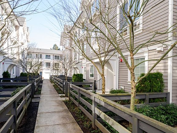 2nd image of 19696 Hammond Rd #51