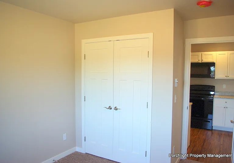 2005 Aaron Dr #204 — Photo 5