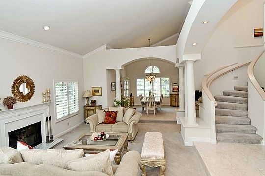 5th image of 4224 Knollview Dr
