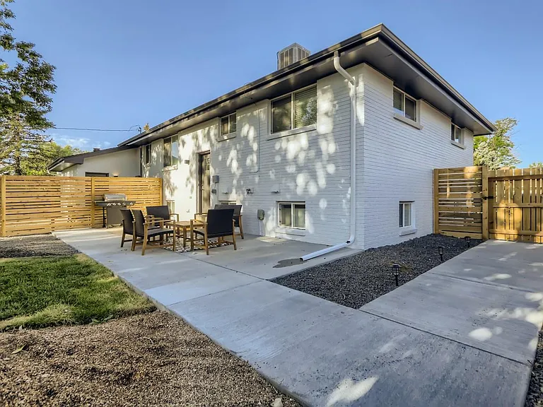 4672 Everett Ct #B — Photo 19