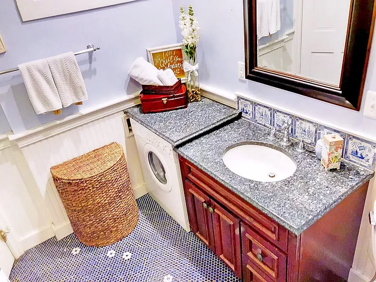 67 Perry St #6 — Photo 14