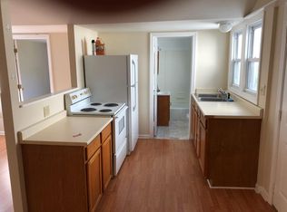 51 South St APT 4, Cromwell, CT 06416