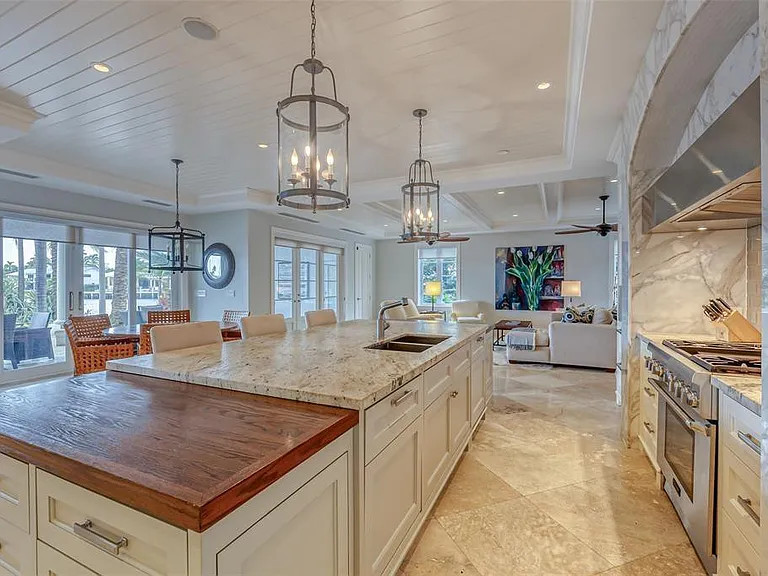 1313 E Lake Dr — Photo 38
