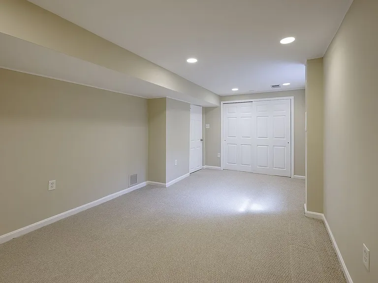 4 Ritchfield Ct — Photo 37
