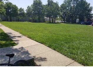 331 College Dr, Edison, NJ 08817