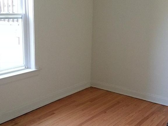5th image of 3749 N Leclaire Ave #2
